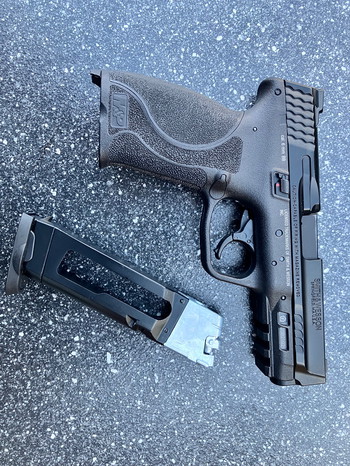 Afbeelding 3 van Umarex Smith&Wesson M&P9 m2.0 CO2 met 2 magazijnen