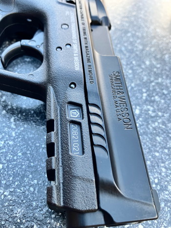 Bild 5 für Umarex Smith&Wesson M&P9 m2.0 CO2 met 2 magazijnen