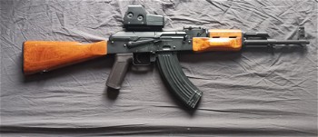 Image 2 for Full metal & real wood AKM + rail adapter + holosight