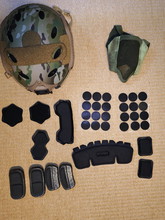 Afbeelding van Novritsch Helm met extra padding en Face mask