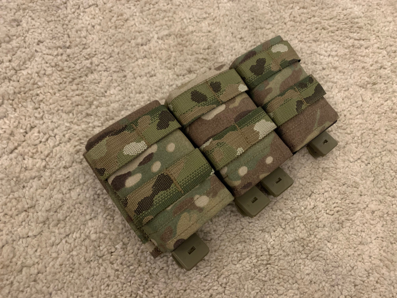 Afbeelding 1 van Esstac Kywi repro triple 5.56 m4 pouch in multicam met 'malice' clips