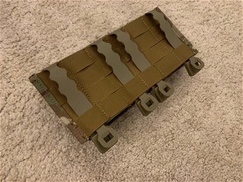 Image 2 for Esstac Kywi repro triple 5.56 m4 pouch in multicam met 'malice' clips