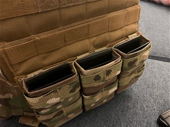 Image 3 for Esstac Kywi repro triple 5.56 m4 pouch in multicam met 'malice' clips