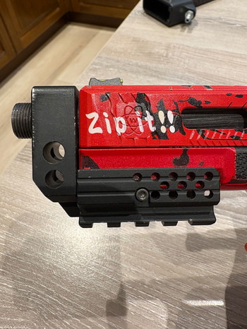 Image 7 pour Glock 17 deadpool versie