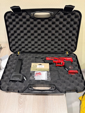 Image 9 pour Glock 17 deadpool versie