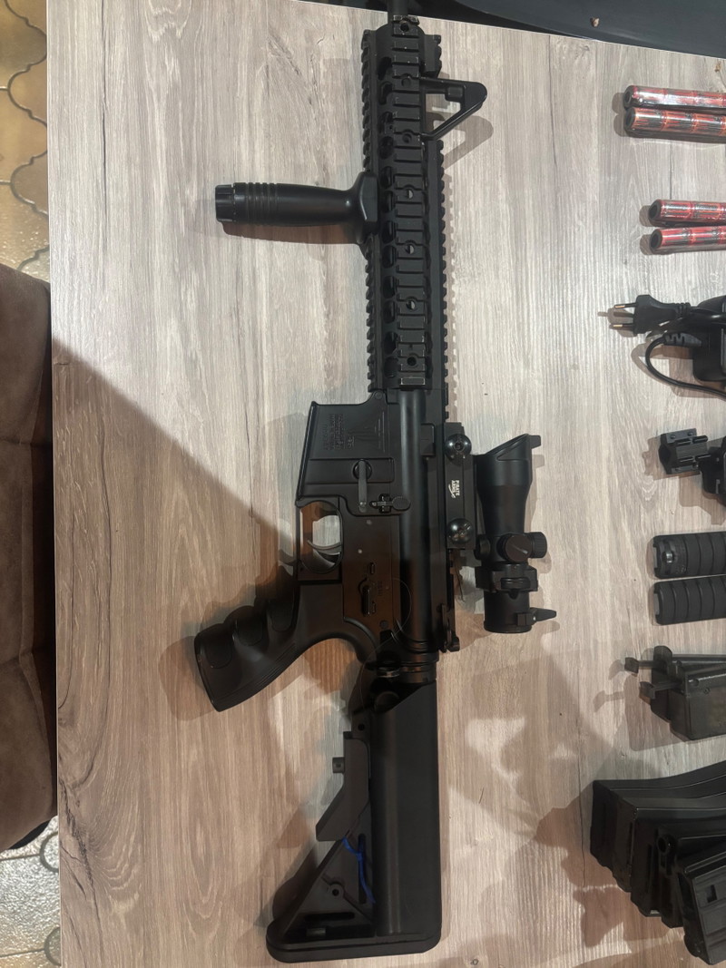 Image 1 for M4 met toebehoren