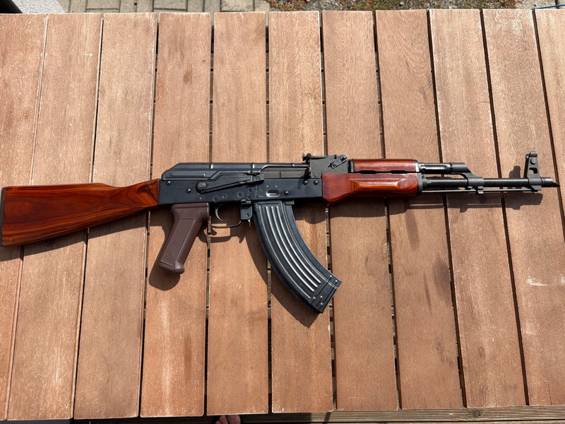 Image 1 for E&L AKM Gen1