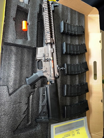 Bild 2 für MK18 GBBR replica licensed by Daniel Defense manufactured by Golden Eagle