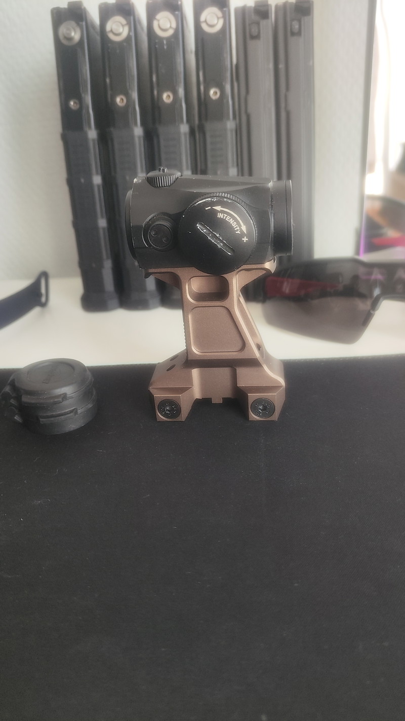 Image 1 for Holywarrior micro T-1 2MOA with Lerna mount