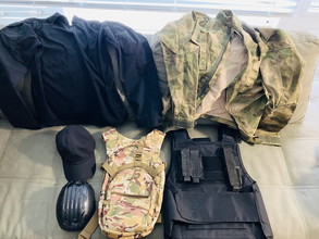 Bild für Rugzak trui jas pet plate gloves