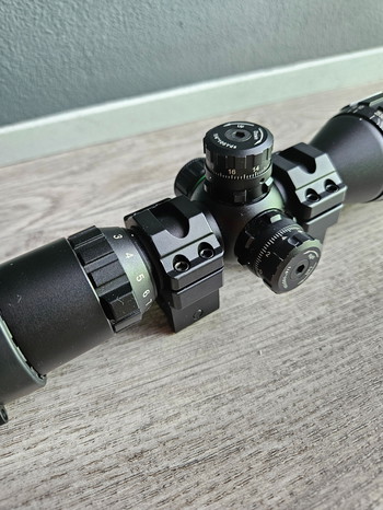 Image 5 for UTG Bug Buster 3-12x32 Mil-Dot scope / kijker