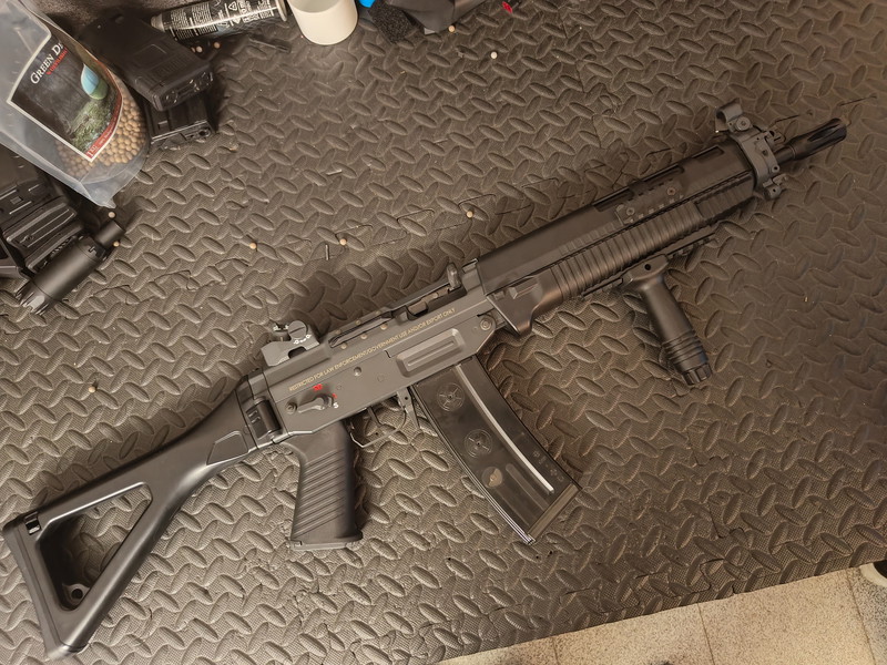 Bild 1 für ICS SG552 met trademarks