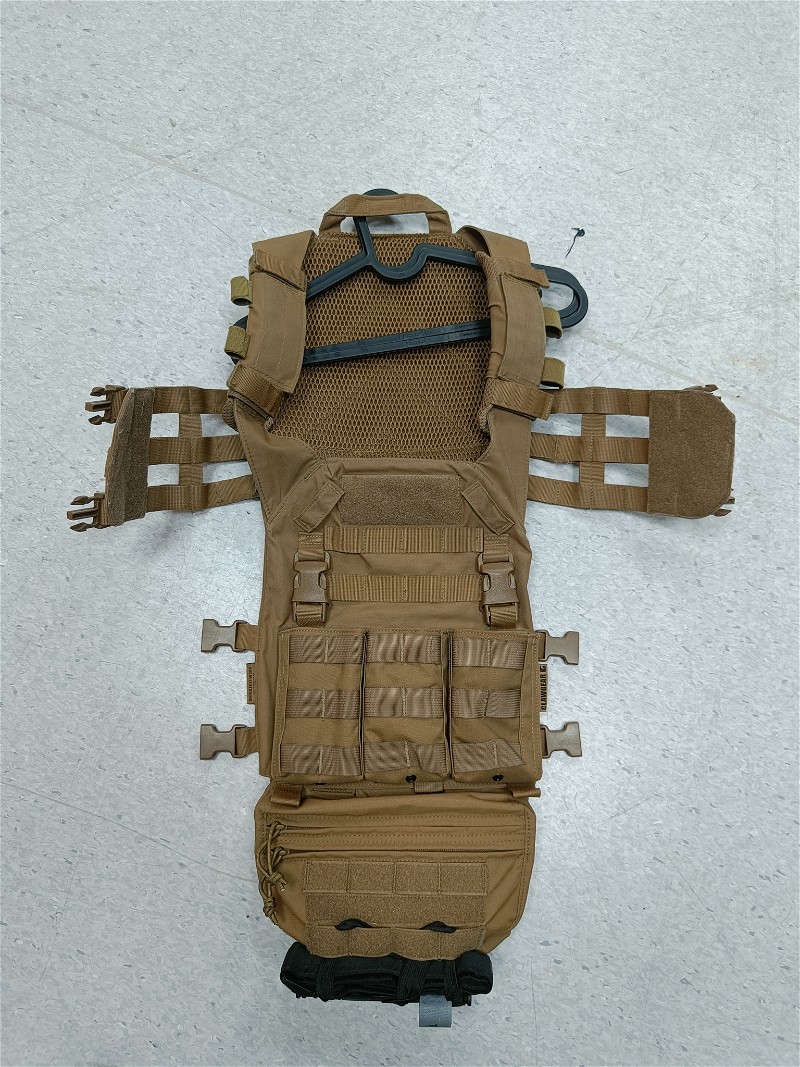 Image 1 for Warrior assault recon plate carrier coyote