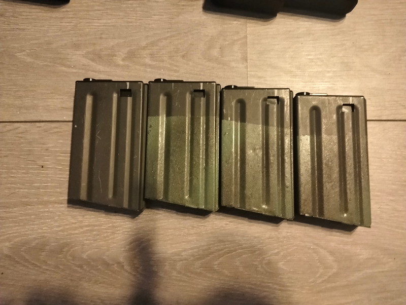 Afbeelding 1 van M4 Magazijns short