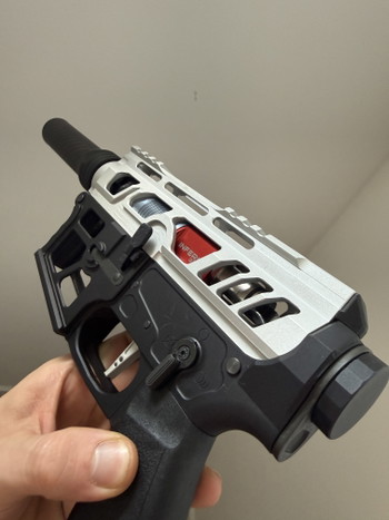 Image 2 for Heretic Labs Article 1 - tank grip en line grip