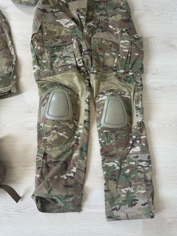 Image 5 for Te koop starterset kleding  en plate carrier