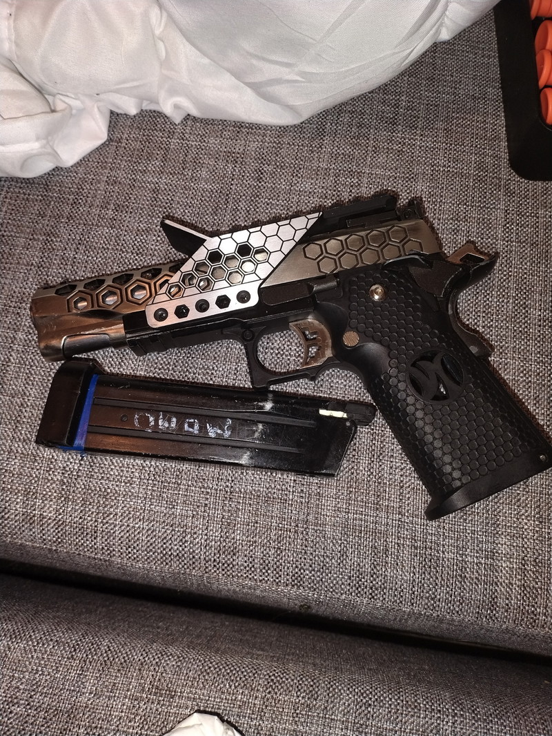 Image 1 pour Hi capa custom