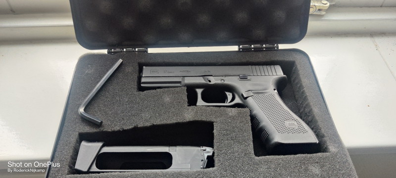 Image 1 for Umarex Glock 17 CO2