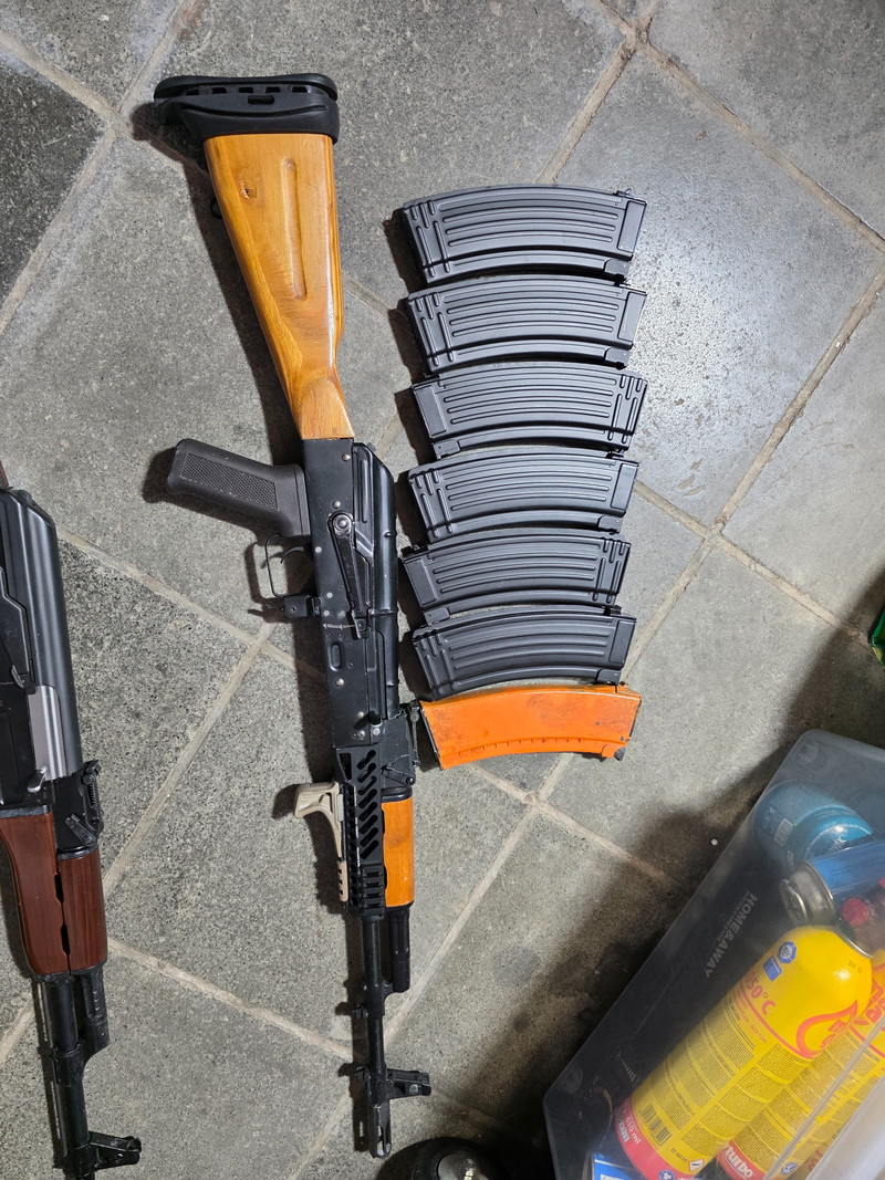 Afbeelding 1 van Ak47 lot