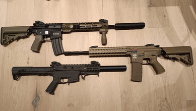 Afbeelding van Airsoft inboedel (4 replica's, 2 koffers en meer)