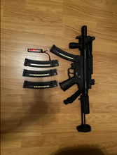 Bild für MP5 cyma metal + upgrade + batterie + chargeurs + traceur