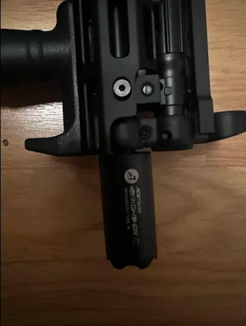 Bild 2 für MP5 cyma metal + upgrade + batterie + chargeurs + traceur