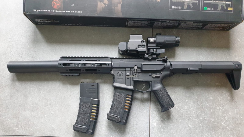 Image 1 pour AmoebaAM-014 honey badger ( mag weg voor elk aannelijk bod ) met of zonder eotech set )