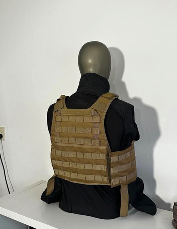 Image 3 for Coyote brown plate carrier