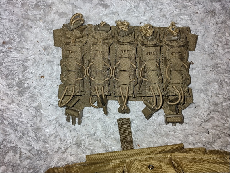 Bild 1 für Plate carrier en pistol pouches