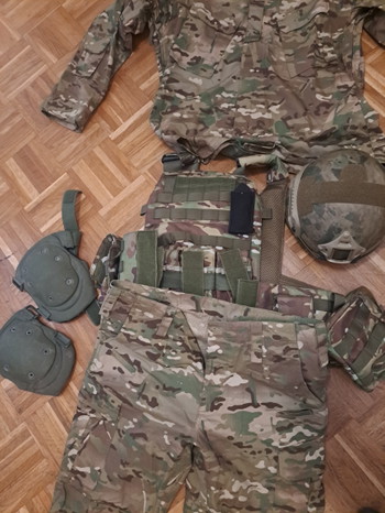 Image 4 pour Komplette Bekleidung