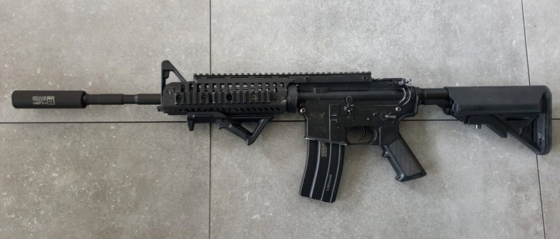 Image 1 pour M4 VFC body met navy seals marks en upgrades ( mag weg tegen elk aannemelijk bod )