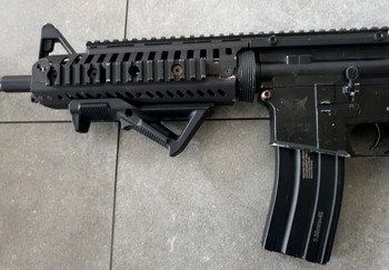 Image 2 pour M4 VFC body met navy seals marks en upgrades ( mag weg tegen elk aannemelijk bod )
