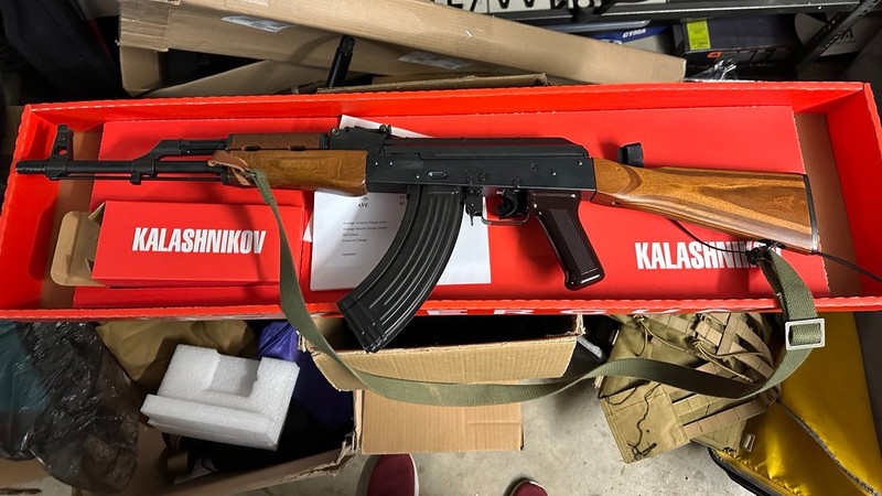 Afbeelding 1 van AKM BOLT with recoil - Cybergun
