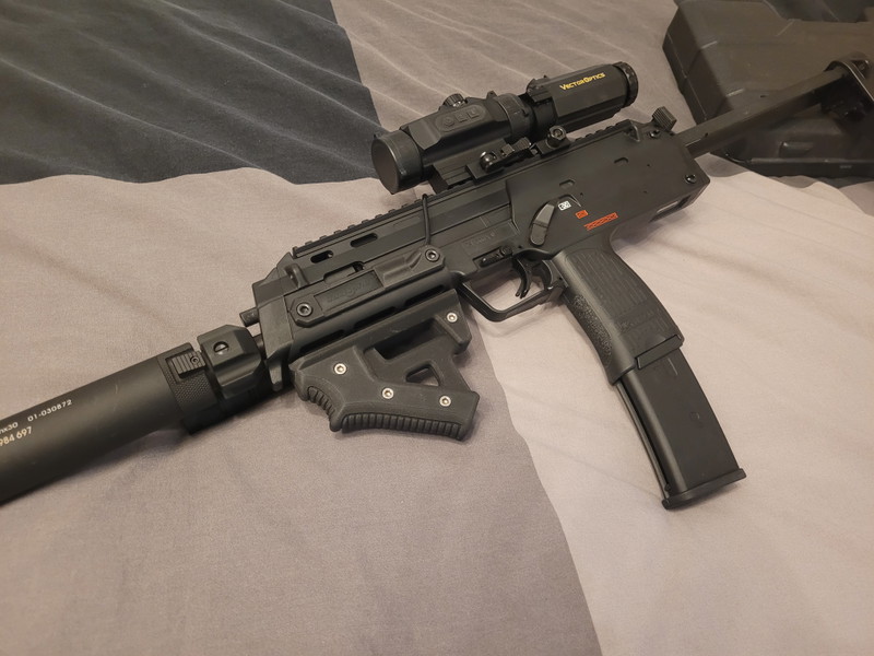 Image 1 pour Custom Angled Front Grip | PETG met Carbon Fiber | Diverse Kleuren en materialen