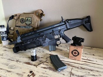 Image 4 for Scar-L cybergun, prachtig wapen!