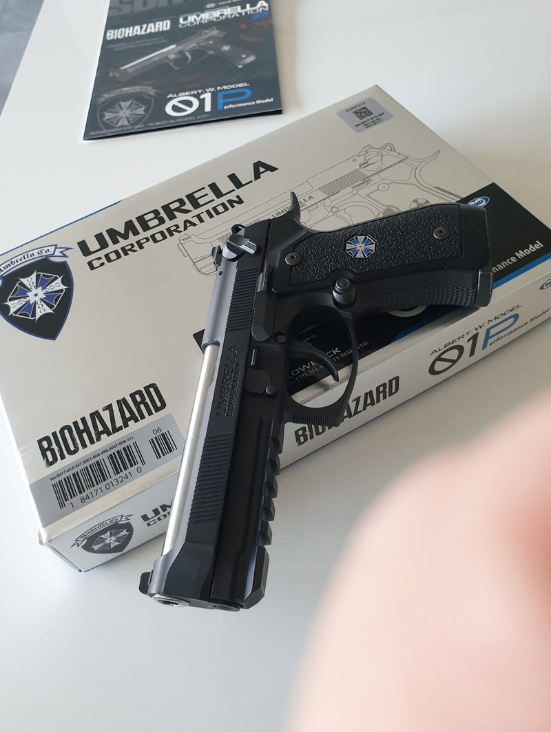Bild 1 für Biohazard Albert W Model 01P met 1 extra new mag ( splinternieuw )