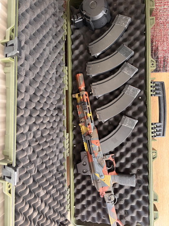 Afbeelding 2 van Tokyo Marui AKX + 5 mags + GK Tactical drum