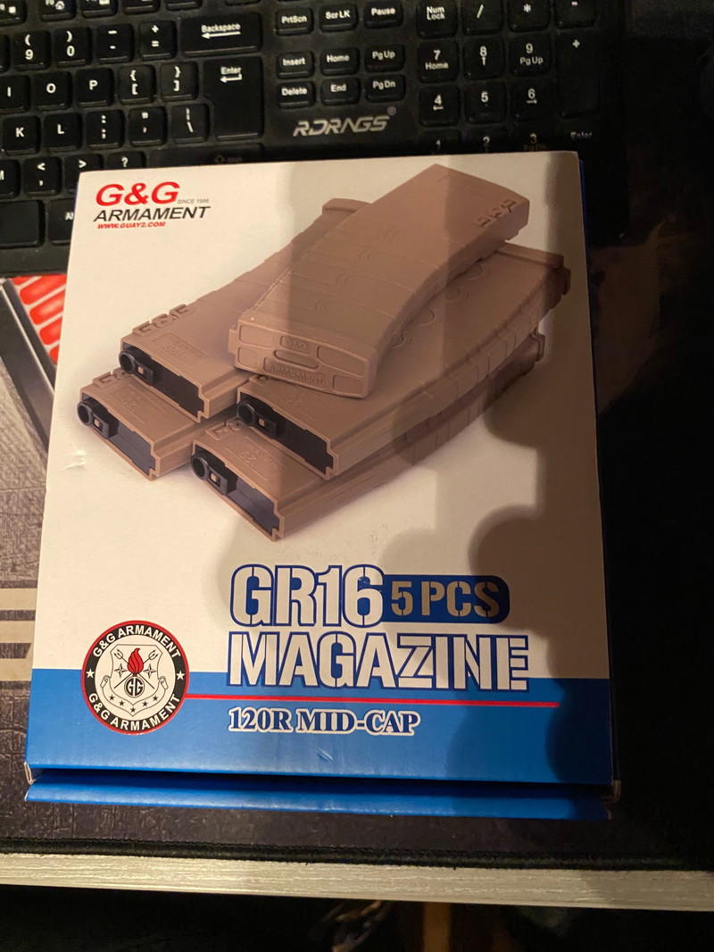 Image 1 pour 5 x nieuwe G&G magazines tan
