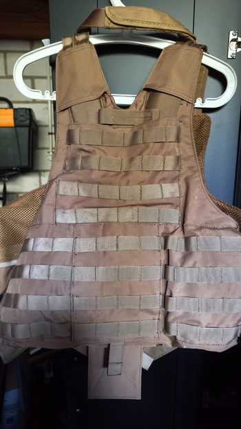 Afbeelding 2 van Mooi Tan vest incl m4 pouches