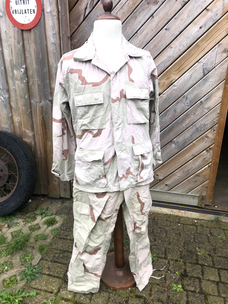 Afbeelding 1 van US Army Original desert camo set