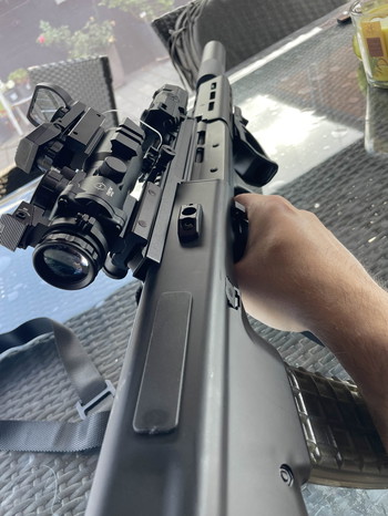 Imagen 3 de Ssr77 A2 AEG | Airsoft Novritsch | Full accessoires | 3 MAGS