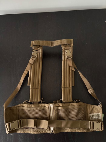 Afbeelding 2 van Warrior Assault Systems chestrig coyote brown