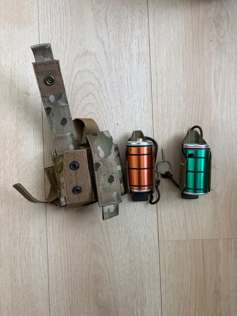 Image 1 for Strataim Epsilon BB grenade 2 stuks - Deadly Customs Kydex grenade pouches + Warrior Assault Grenade pouch