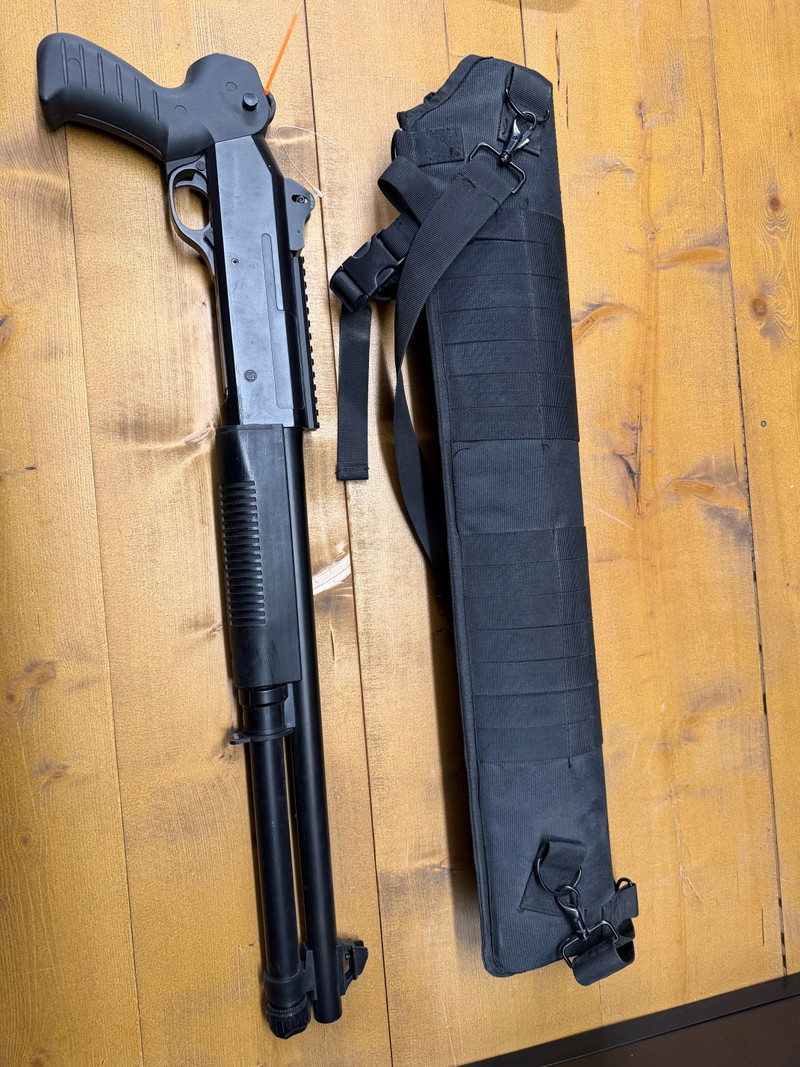 Image 1 for shotgun met holster