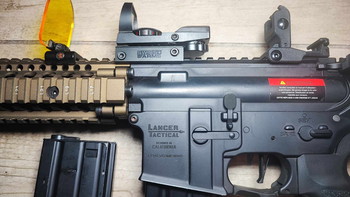 Afbeelding 3 van Lancer tactical m4 + red dot + wapentas