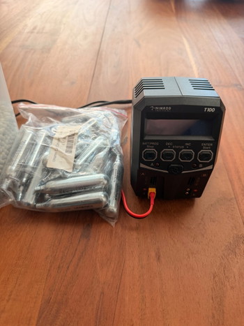 Image 4 for Airsoft replicas + accessories