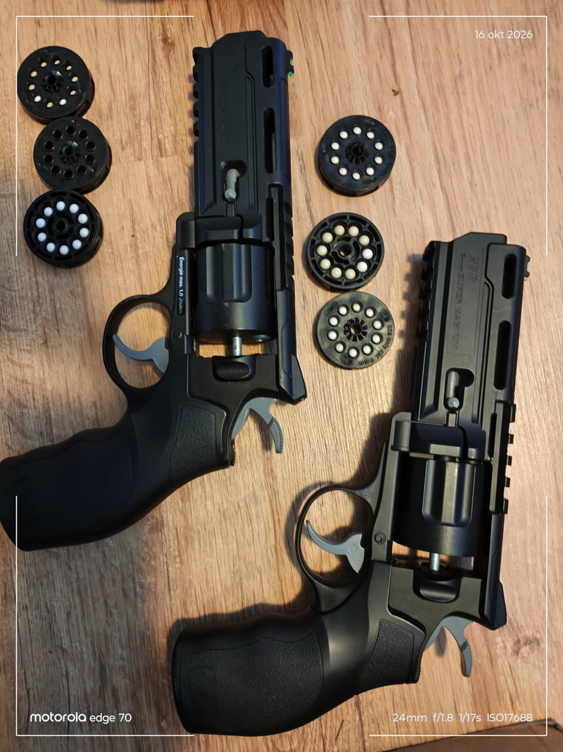 Image 1 for 2x revolver