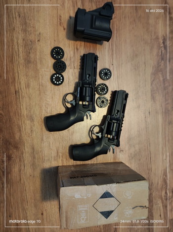 Image 2 for 2x revolver