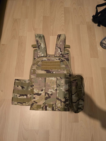 Image 2 for Plate carrier + pouches + andere carrier + pistol holster + extra