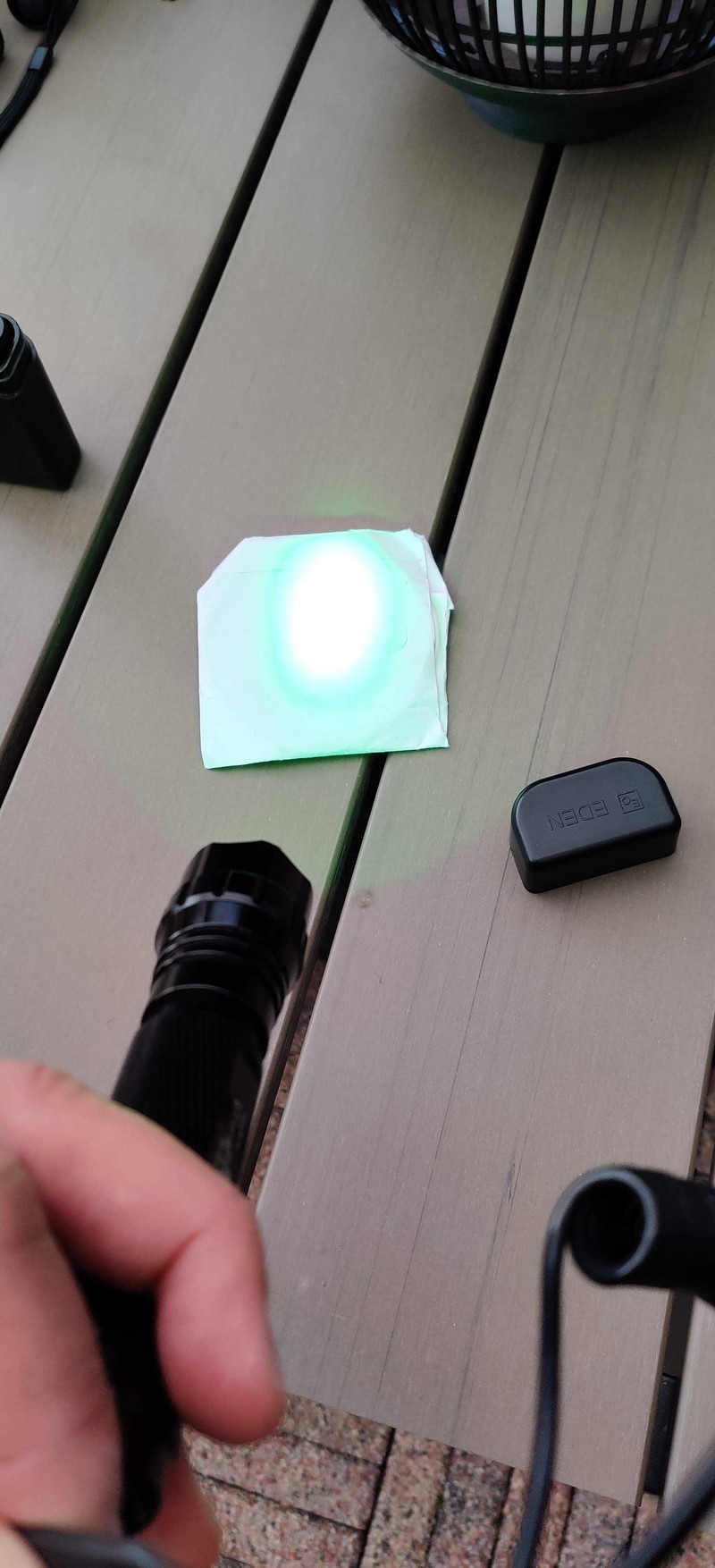 Image 1 for Te koop Ultrafire WF-501B GROENE led, inclusief 2x 18650 batterijen, incl. pressure pad, incl. lader batterijen